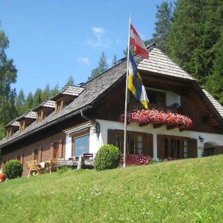 Alpenhaus Ganser-Dixit Mariazell Exterior foto